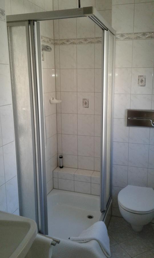 Decker'S Bio Hotel Zum Lamm ไบเออร์สบรอนน์ ภายนอก รูปภาพ